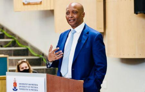 A empresa sul-africana ARM de Patrice Motsepe quer acelerar sua incursão no cobre