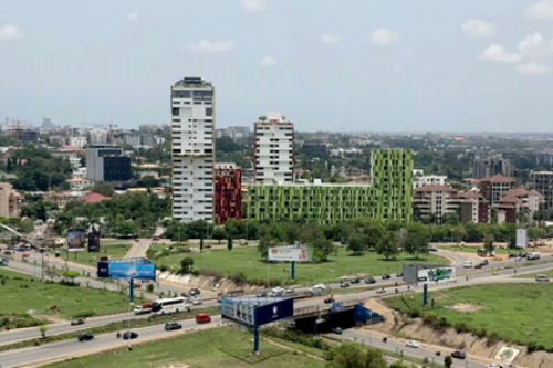 Ghana : Fitch Ratings eleva a nota soberana para &ldquo;B&rdquo; e sa&uacute;da a recupera&ccedil;&atilde;o macroecon&oacute;mica.