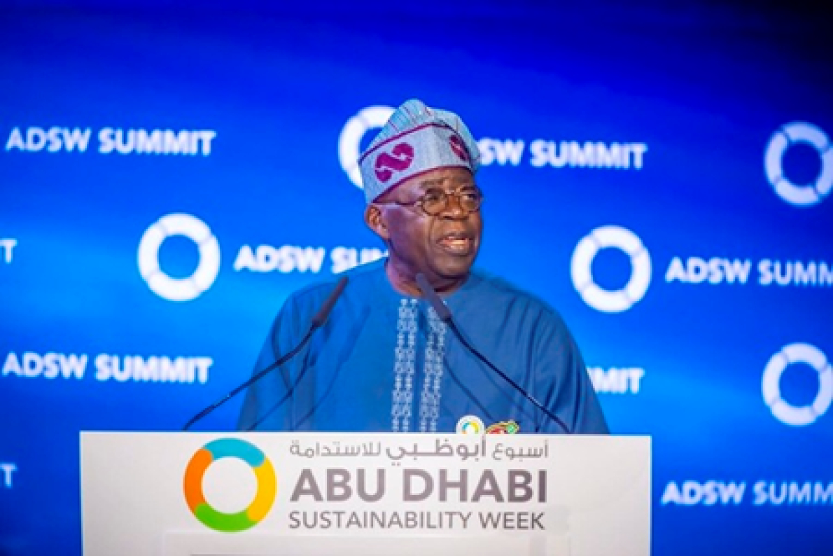Bola Tinubu anuncia objetivo de capitaliza&ccedil;&atilde;o de 2 mil milh&otilde;es de d&oacute;lares para o fundo clim&aacute;tico da Nig&eacute;ria
