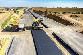 Qu&eacute;nia: novos projetos rodovi&aacute;rios na Vale do Rift visam integrar regi&otilde;es e impulsionar crescimento econ&oacute;mico