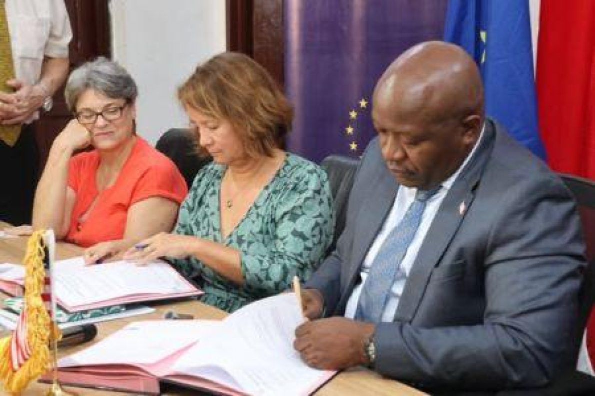 Lib&eacute;ria e UE assinam acordo de 30 milh&otilde;es de d&oacute;lares em apoio &agrave; pesca