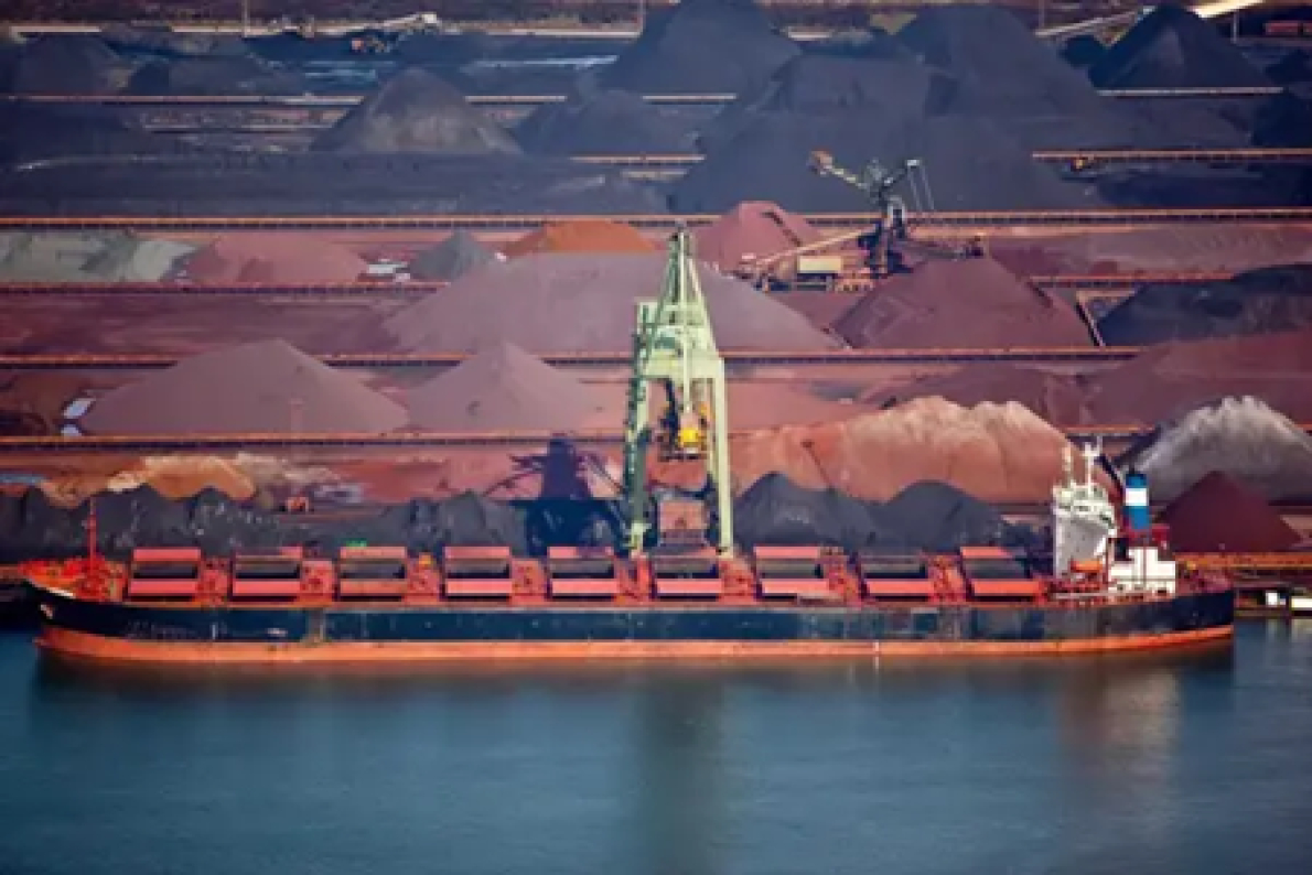 Costa do Marfim: Operador portu&aacute;rio refor&ccedil;a suas capacidades log&iacute;sticas com um plano de US$ 35 milh&otilde;es para impulsionar o tr&aacute;fego de carga a granel mineral no Porto de Abidjan