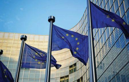 a-ue-anuncia-uma-ajuda-humanitaria-de-275-milhoes-de-dolares-para-a-africa-central-e-ocidental