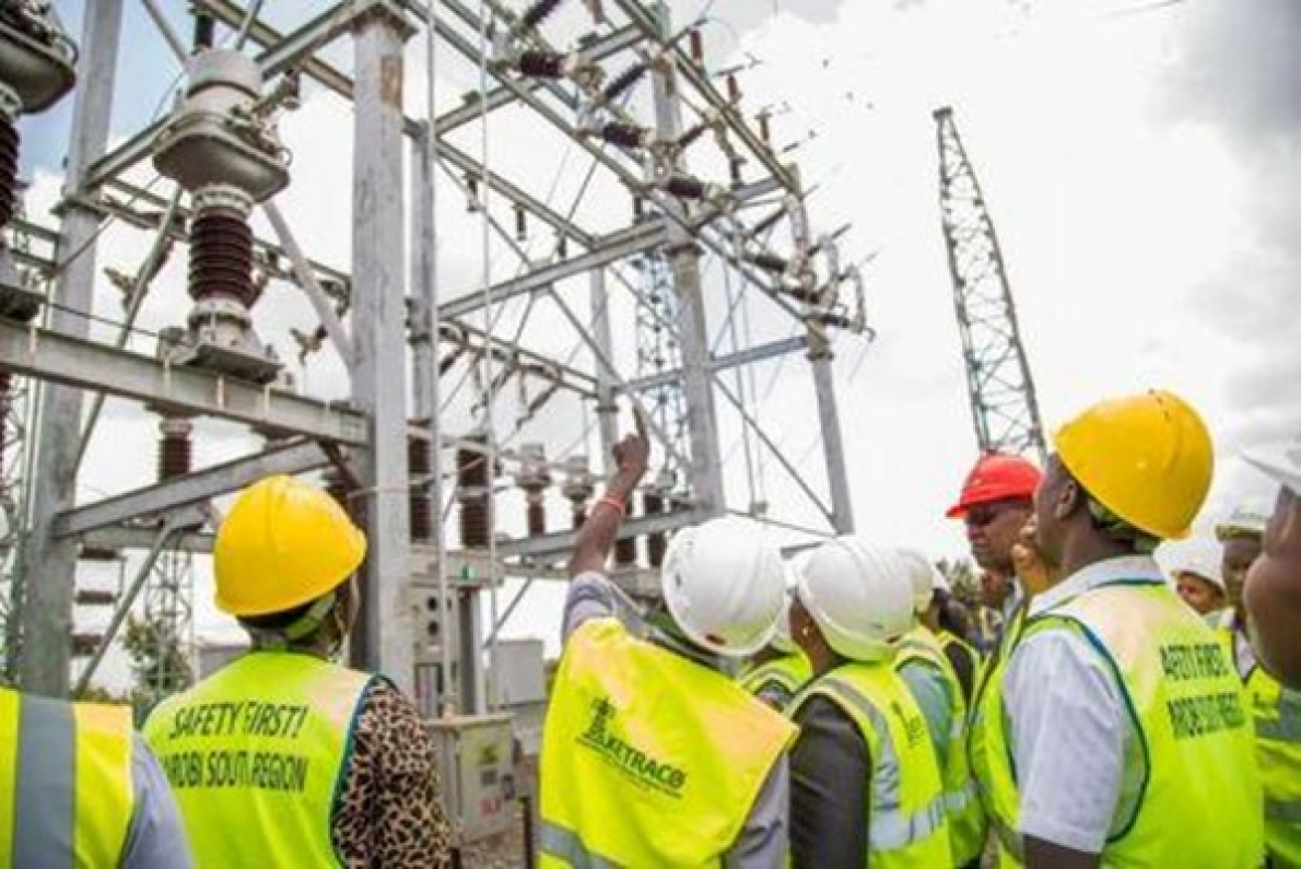 Qu&eacute;nia mobiliza 311 milh&otilde;es de d&oacute;lares para refor&ccedil;ar a sua rede el&eacute;trica
