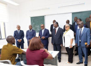 Costa do Marfim forma 2.000 professores contratados para os col&eacute;gios e liceus