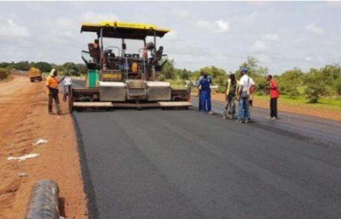 Togo: governo prev&ecirc; 23 mil milh&otilde;es de FCFA para reabilitar estradas rurais em 2026
