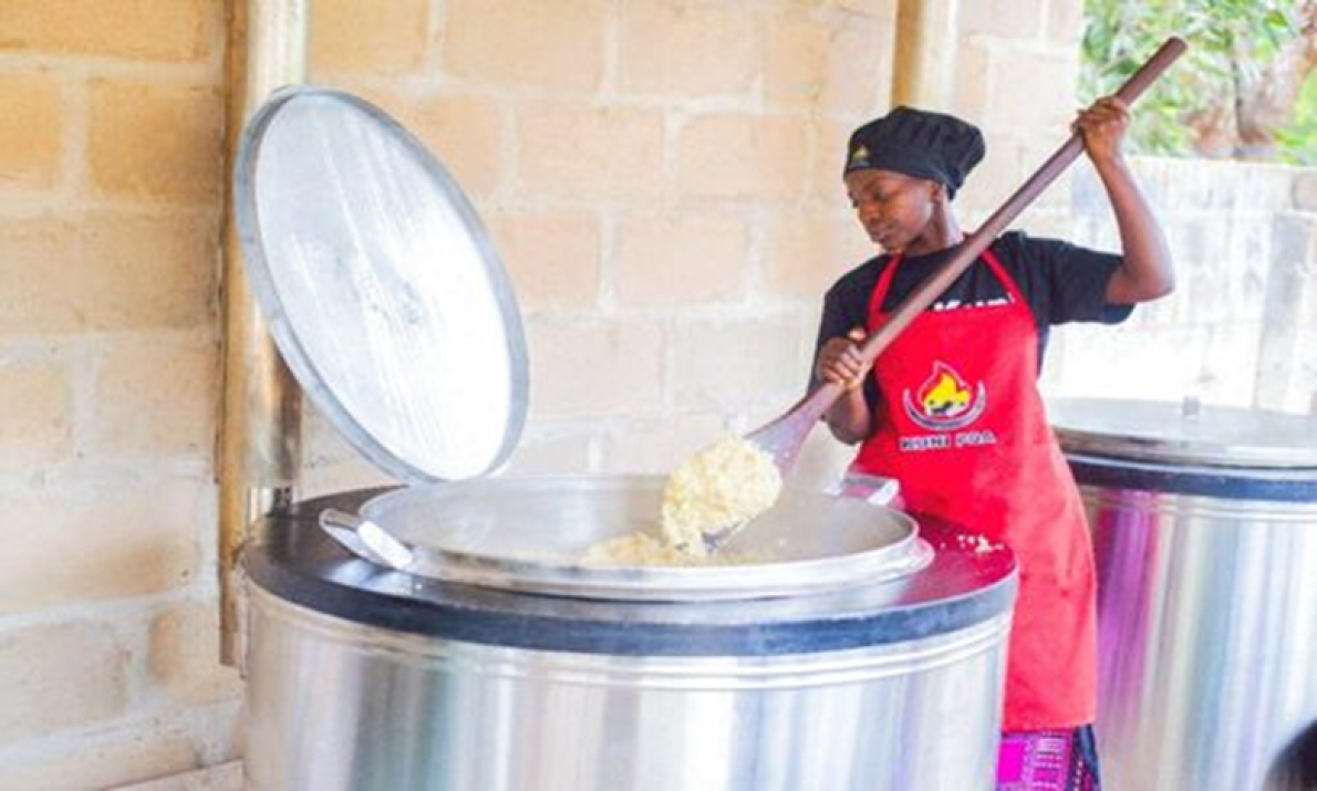 Tanz&acirc;nia: MCFA apoia a cozinha limpa em refeit&oacute;rios escolares