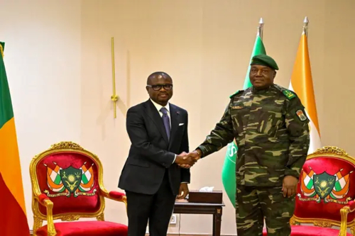 Benim-N&iacute;ger: Niamey e Cotonou d&atilde;o in&iacute;cio ao processo de reabertura da sua fronteira.