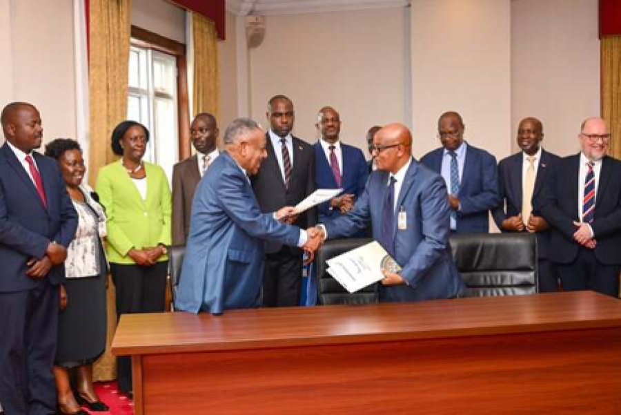 boeing-e-o-uganda-assinam-contrato-de-984-milhoes-de-dolares-para-a-uganda-airlines