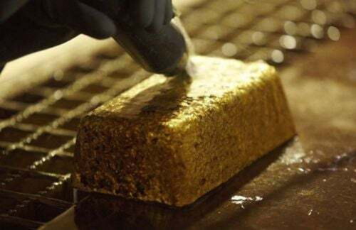 Gana aposta no refino de ouro artesanal para aumentar valor e receitas
