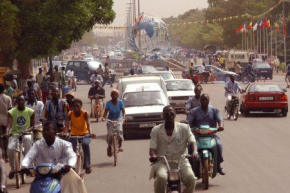 Burkina Faso: mais da metade da popula&ccedil;&atilde;o estar&aacute; em idade para trabalhar em 2025 (INSD)