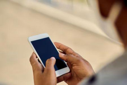 Camar&otilde;es: MTN e Orange instados a bloquear smartphones n&atilde;o declarados na alf&acirc;ndega