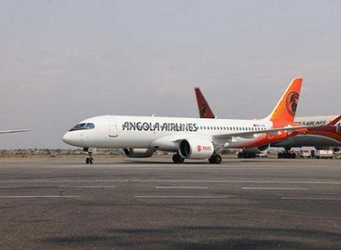 TAAG refor&ccedil;a sua frota com um novo Airbus A220-300