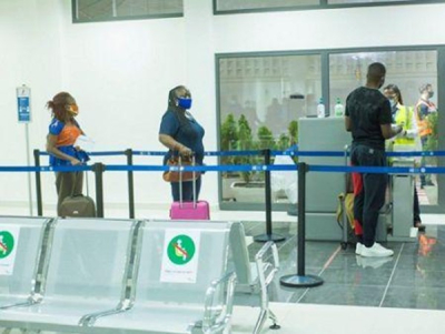 rafego-aereo-inicio-de-semana-normal-no-aeroporto-de-cotonou-apos-tentativa-de-golpe-de-estado