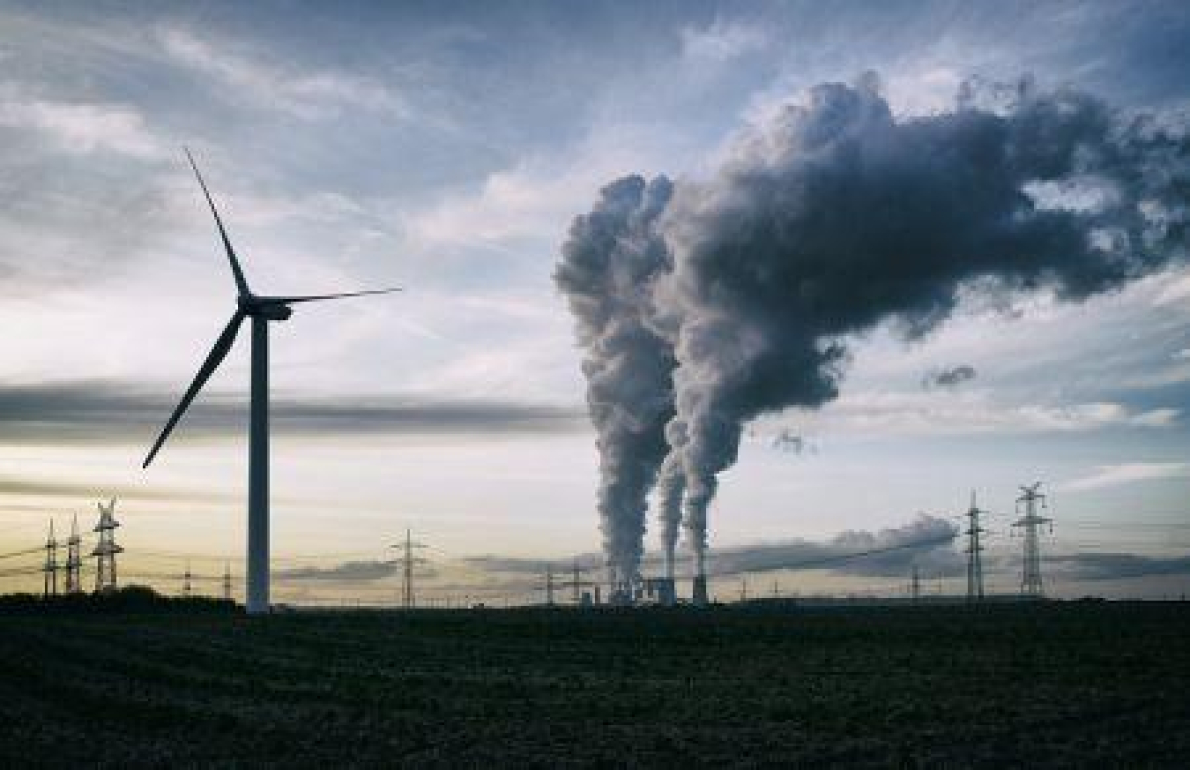 Apesar do recorde na produ&ccedil;&atilde;o de energias renov&aacute;veis, emiss&otilde;es de CO₂ aumentam