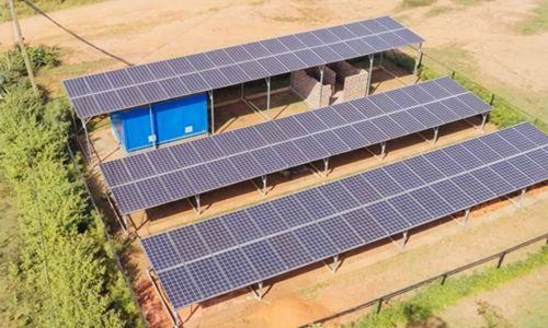 Acesso &agrave; eletricidade em &Aacute;frica: a iniciativa Hardest-to-Reach fecha uma capta&ccedil;&atilde;o de fundos de 250 milh&otilde;es de d&oacute;lare