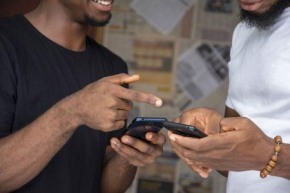 A fintech Hub2 quer conectar 200 milh&otilde;es de carteiras m&oacute;veis &agrave; rede banc&aacute;ria do Ecobank.