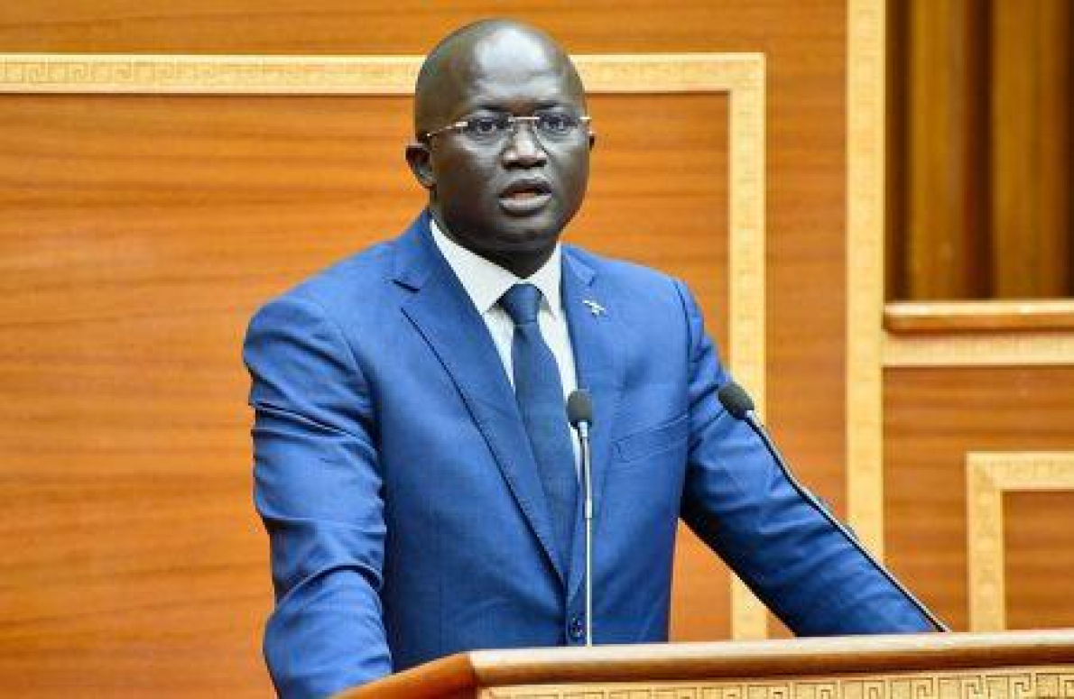 Senegal: Assembleia Nacional aprova or&ccedil;amento de US$ 595 milh&otilde;es para moderniza&ccedil;&atilde;o dos transportes