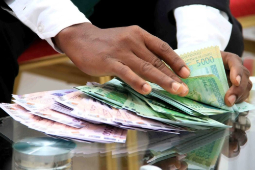 como-a-fraqueza-do-dolar-eliminou-92-mil-milhoes-de-fcfa-de-receitas-do-banque-centrale-des-etats-de-l-afrique-de-l-ouest-em-2025