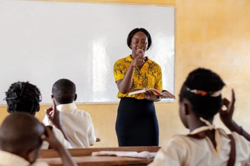Cabo Verde adota um quadro legal para melhor formar os seus professores