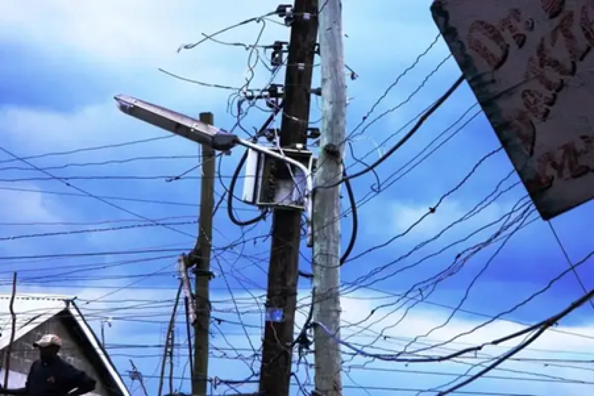 Lib&eacute;ria: A luta contra a fraude el&eacute;trica muda para a vigil&acirc;ncia digital