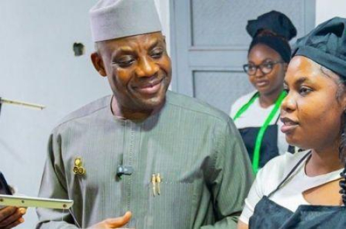 A Nig&eacute;ria avan&ccedil;a no seu programa para dinamizar a empregabilidade dos jovens